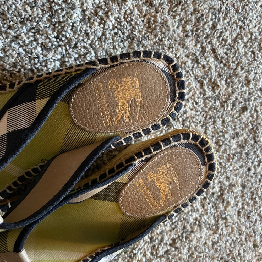 Burberry Plaid Wedge Sandals in Yellow and Brown - Picture 5 of 6